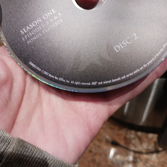 Game of Thrones: The Complete First Season (Blu-ray, 2012, 5-Disc Set) - Picture 8 of 16